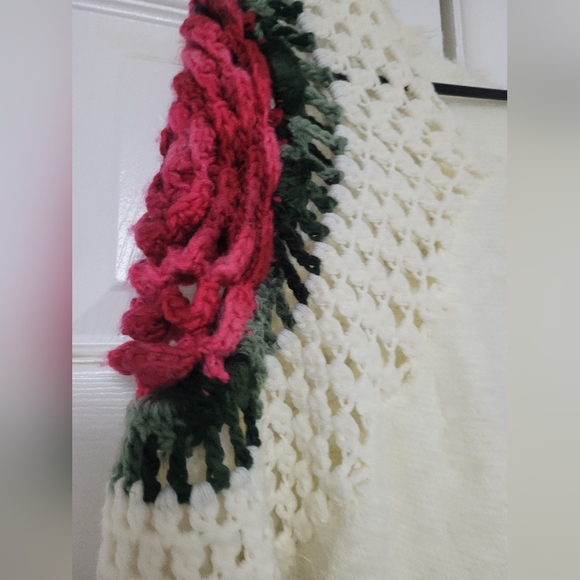 Rose Crochet Sweater - Picture 3 of 8